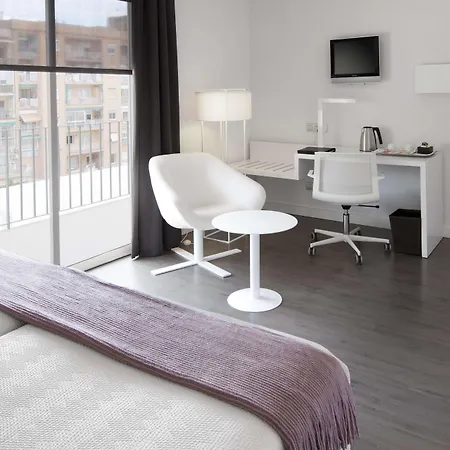 Nh Stadium Отель 4*