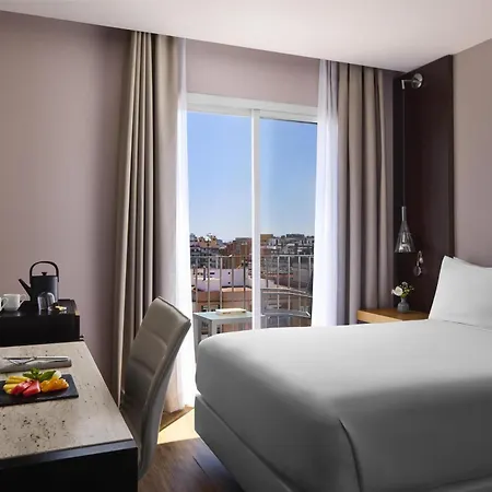 Отель Nh Stadium Барселона