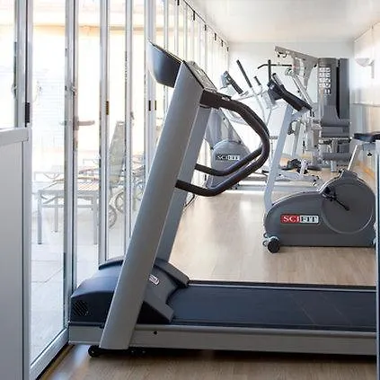 إن إتش ستاديوم فندق