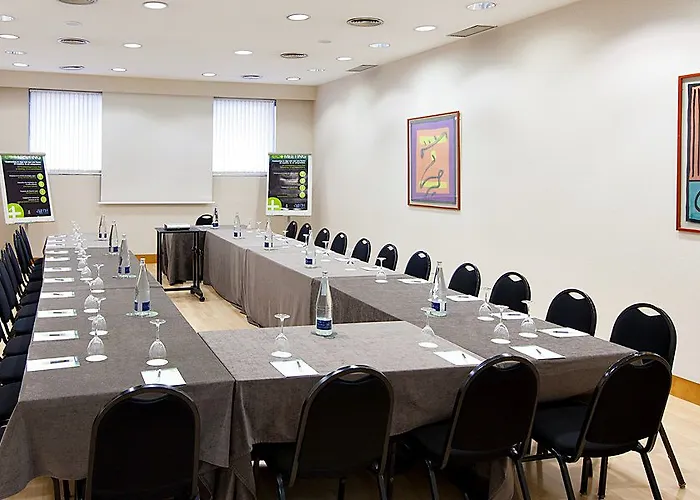 فندق إن إتش ستاديوم