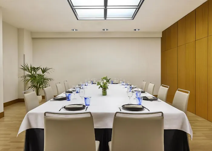 إن إتش ستاديوم فندق برشلونة