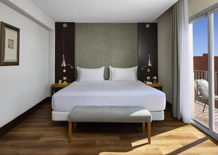 إن إتش ستاديوم فندق برشلونة