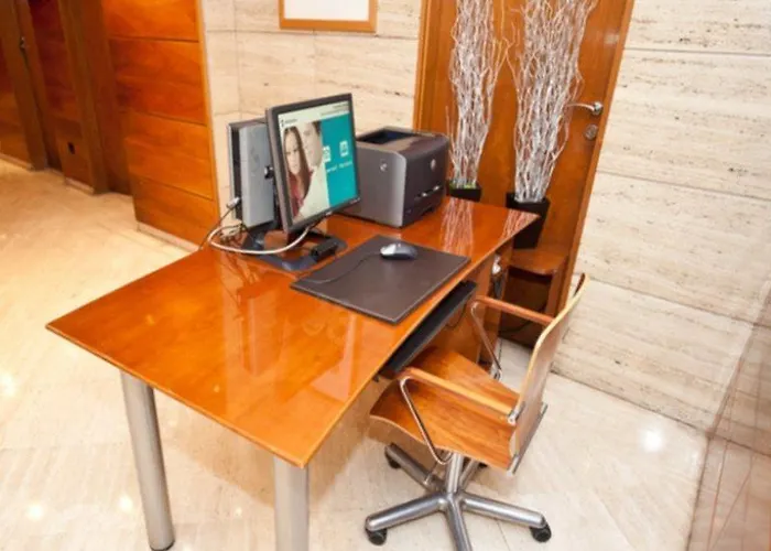 إن إتش ستاديوم 4* برشلونة