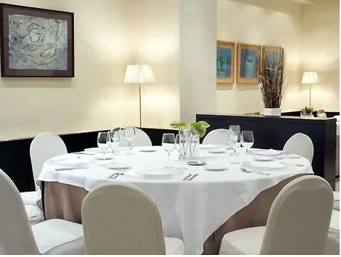 فندق إن إتش ستاديوم