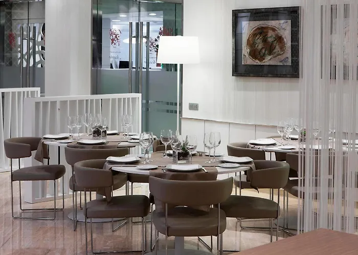 إن إتش ستاديوم فندق 4*