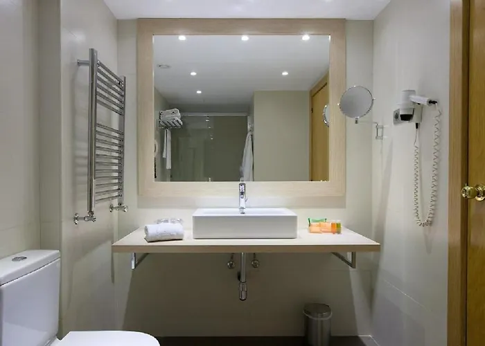 إن إتش ستاديوم 4* برشلونة